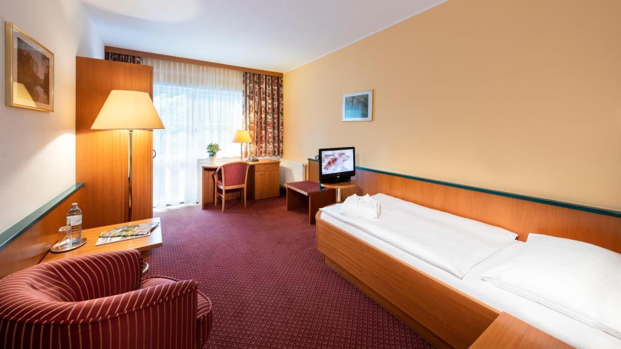 Parkhotel Zur Klause Bad Hall Εξωτερικό φωτογραφία