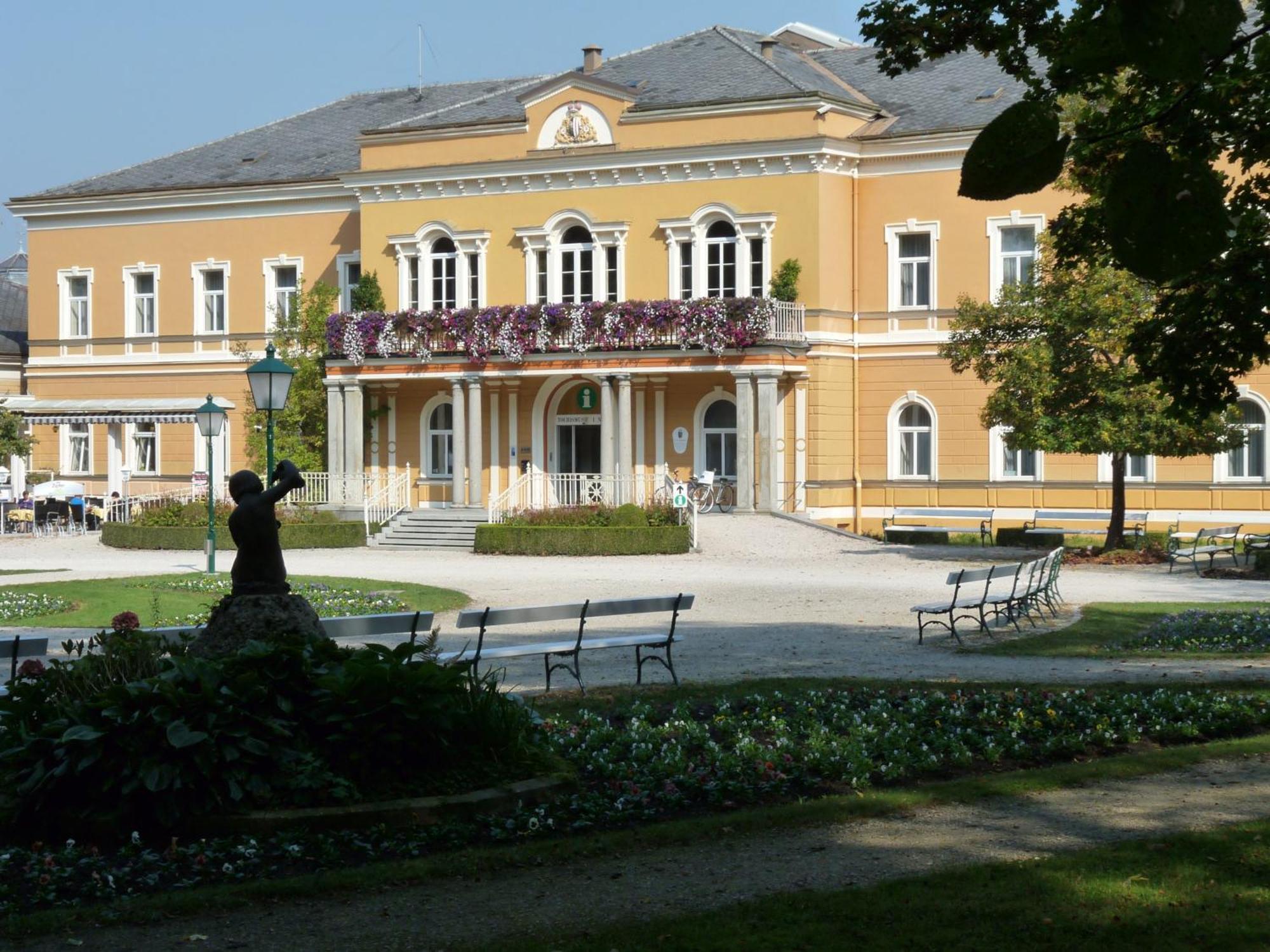 Parkhotel Zur Klause Bad Hall Εξωτερικό φωτογραφία